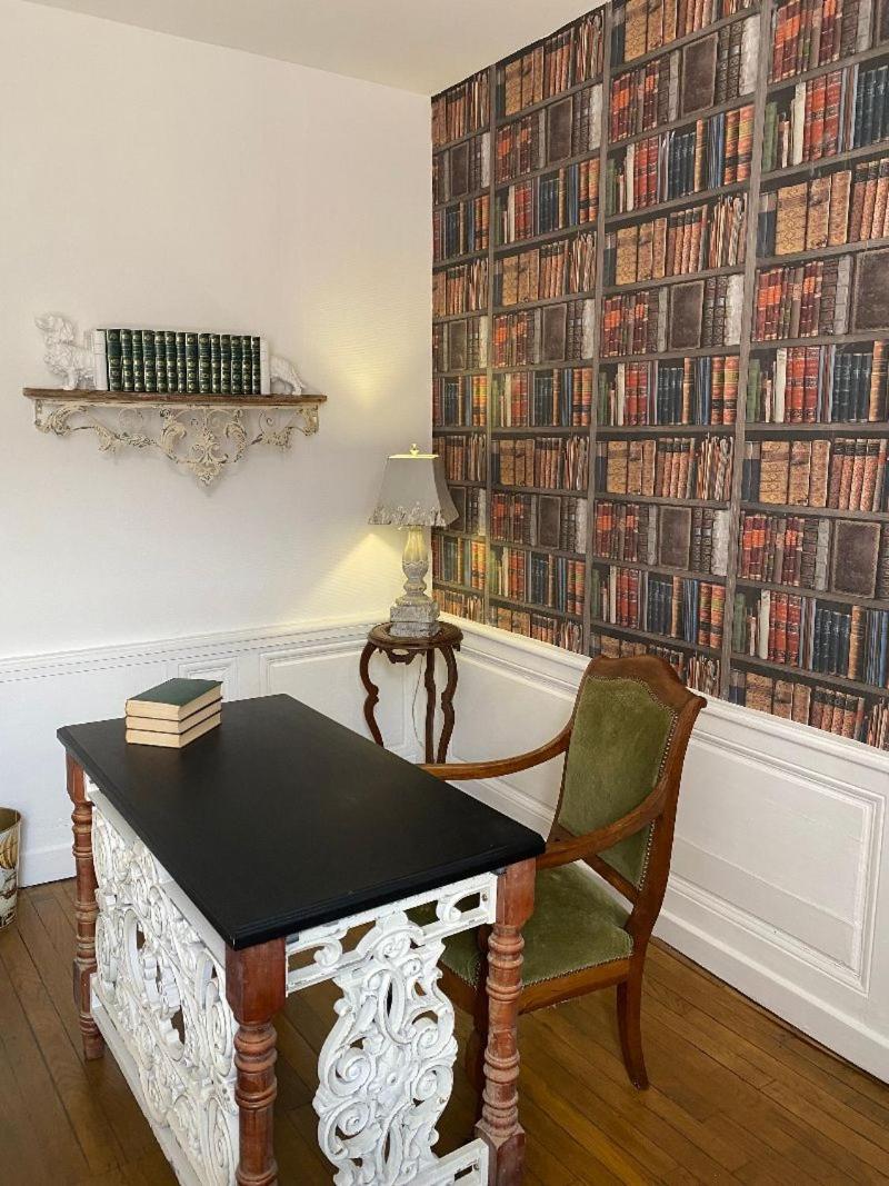 La Suite De Notre Dame Au Pied Du Chateau Fort Sedan Exterior foto